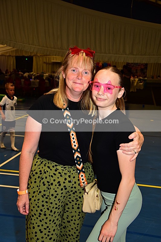 CON-079 - Joey and Ella