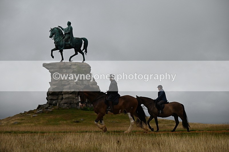 DSC_2016 - Time at Statue 12:13 to 12:32
