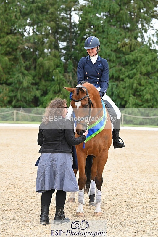 230813-162851-08310 - Medium Bronze Presentations