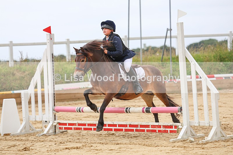 3E7A2070 - Class 2: 50cm Restricted