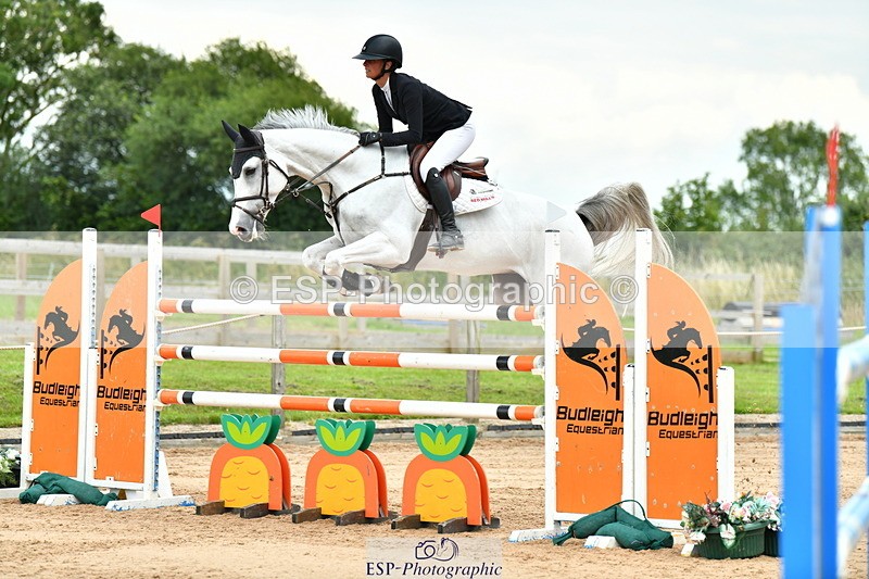 230720A-150642-03706 - Cls 9, 2 Star Big 1.40m Start to break