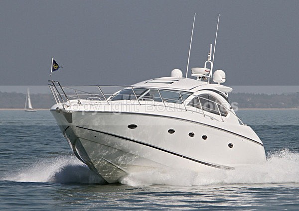 110410 IKATCHA IMG_1162 - Motorboats - Hardtop