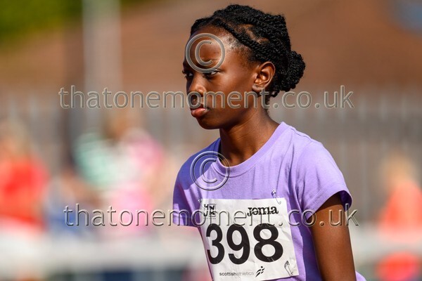 Age25SUN-928142 - Field Female Set One