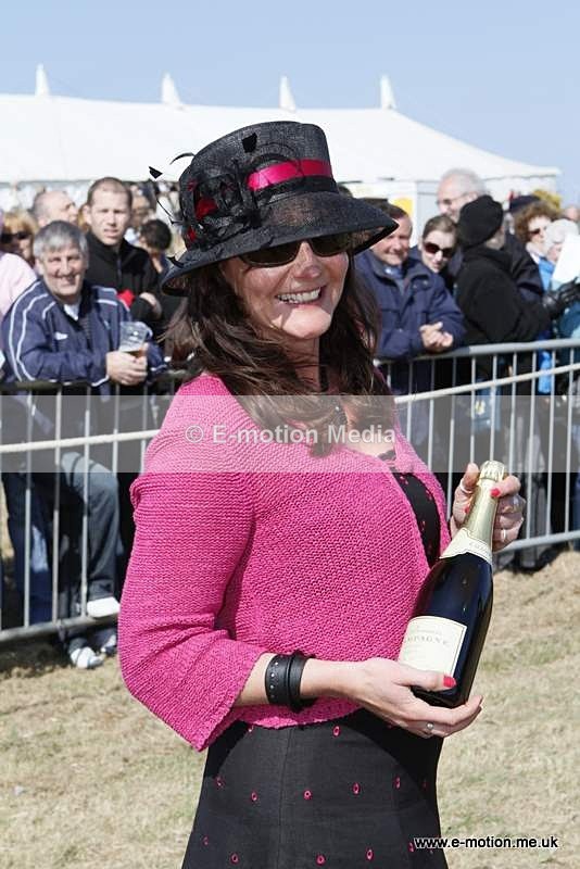  GRD 030510 243 - Guernsey Race Day 03/05/10