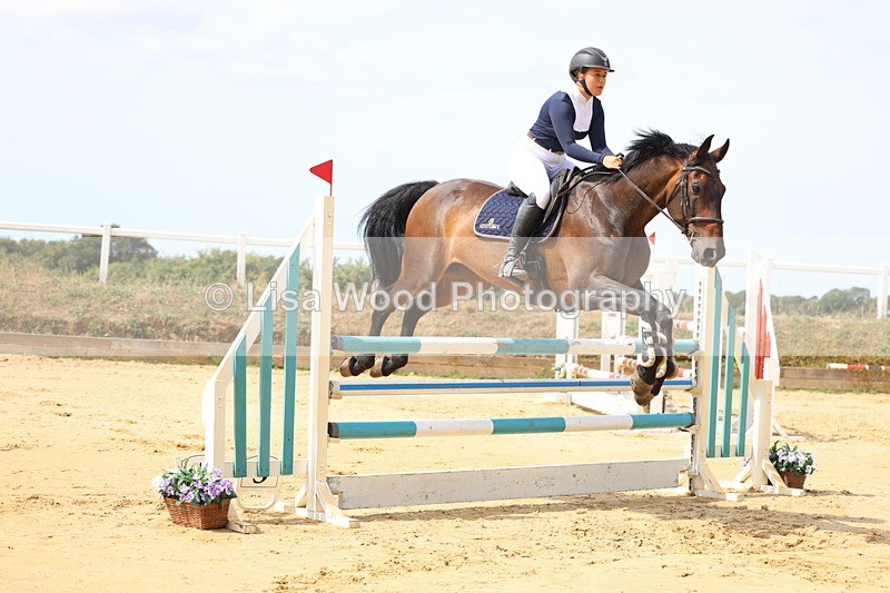 3E7A4079 - Class 7: Senior Newcomers/1.10m open