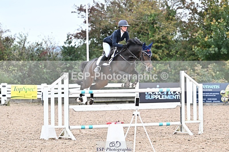 251015-151147-00851 - Cls 6 Foxhunter and 1.20m Open