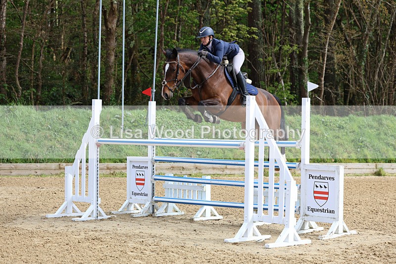 3E7A2394 - Class 9: Senior 1.30m open