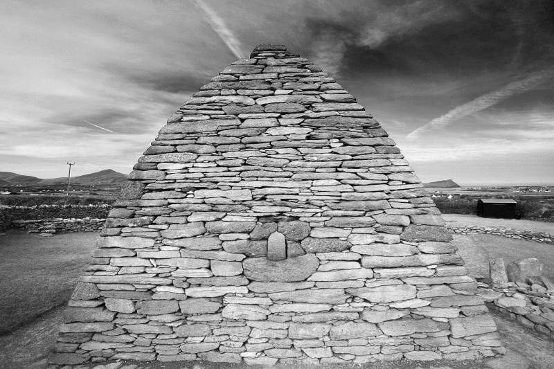 Gallarus Oratory, Dingle Peninsula - Ruins and Not So Ruined