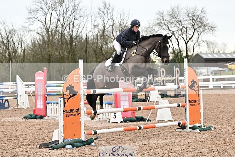 250129-132950-00451 - Cls 06 Foxhunter & 1.20m Open