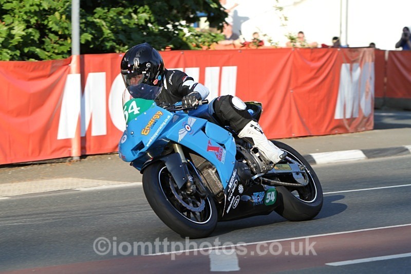  - Saturday Practice Newcomers/Supertwins