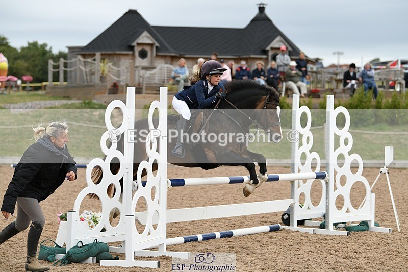 250807-131324-01022 - 80cm Round 2