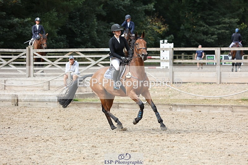 250829A-110123-01269 - Cls 7 British Novice and 90cm