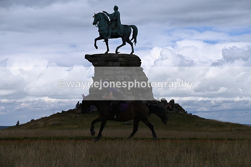 DSC_9450 - Time at Statue 15:11 to 15:58