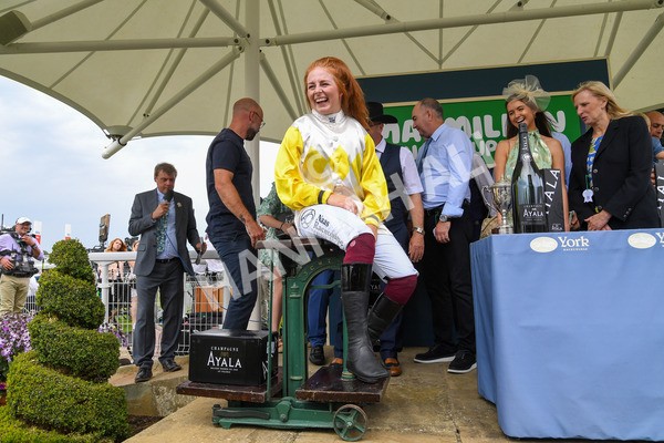 170623-Race 1-Kihavah-0167 - Race 1 2.00pm Queen Mother's Cup Handicap