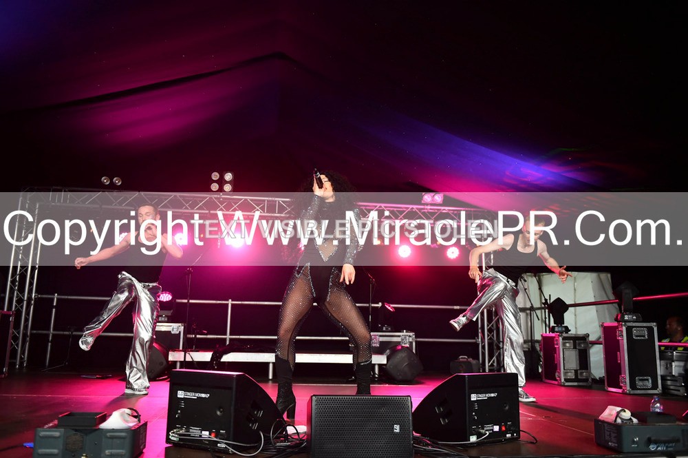 SH4_6175 - The Cher Experience