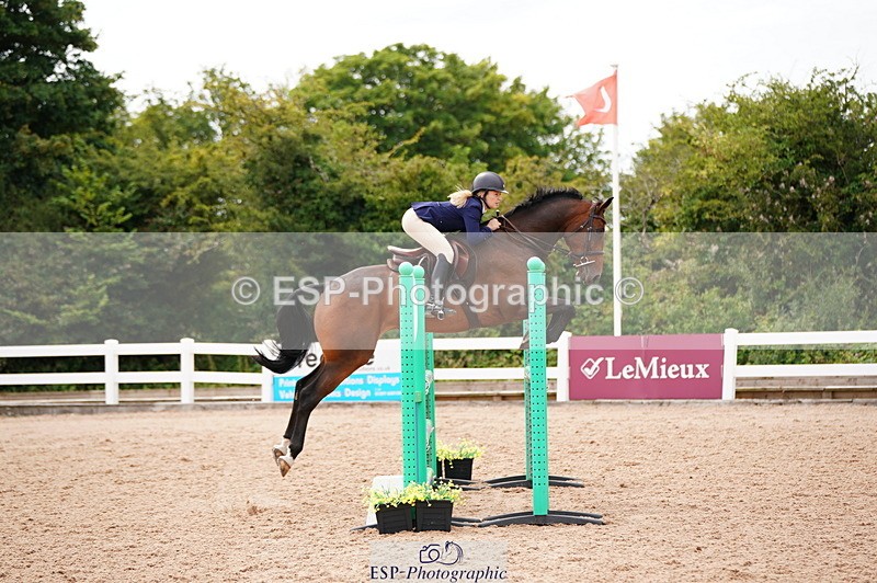 240803A-141942-08456 - Cls 38 1.05m Amateur Qualifier