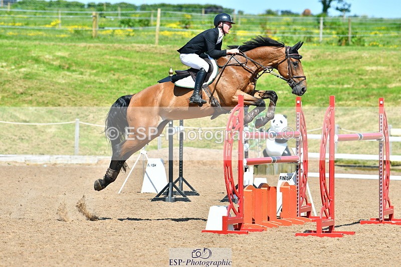 230527A-144700-05105 - Cls 17 National 1.30m Open