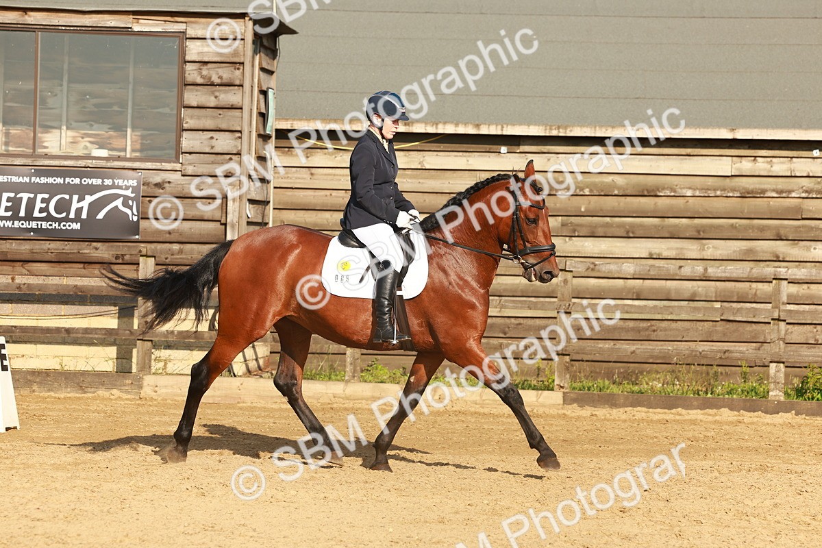 SBM_000383 - Class 5 - Novice 2