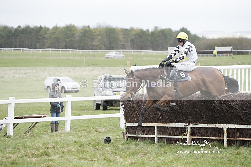 PtP 260323 0843 - New Forest Hounds Point-to-Point Larkhill 26/03/23