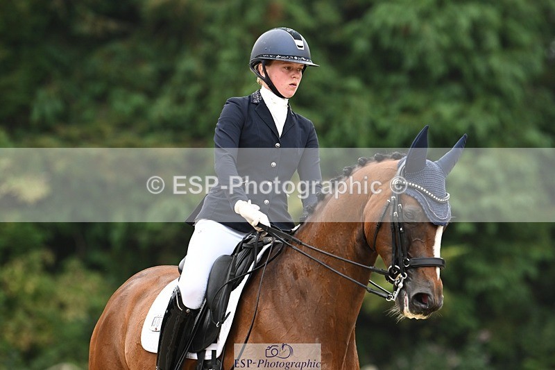 240811-115242-05632 - 305-Emily.Coller-Iondale