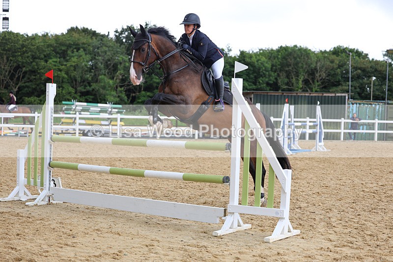 3E7A4180 - Class 7: Senior Newcomers/1.10m open