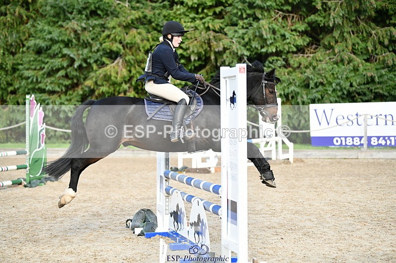 251004A-162102-02043 - Classes 10 & 11 80cm