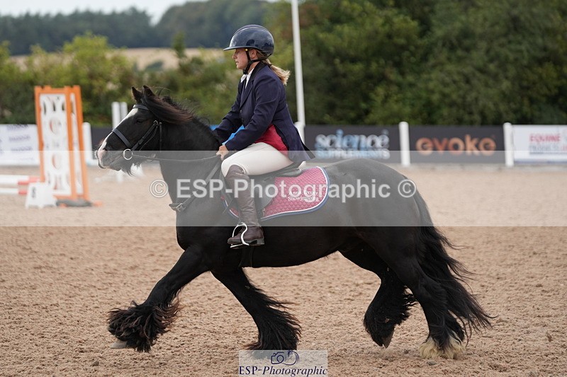 260825B-150555-00017 - Clear Round