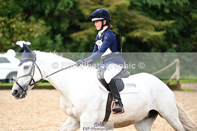 240824X-105525-25002 - 70cm Round 2 10.30 to 12.10