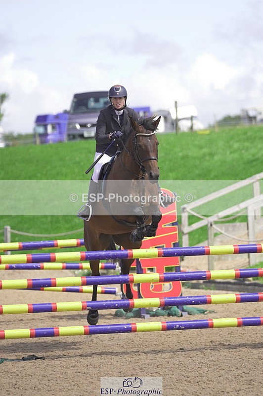 230806A-113714-01633 - Cls 13 Snr Newcomers & 1.10m Open