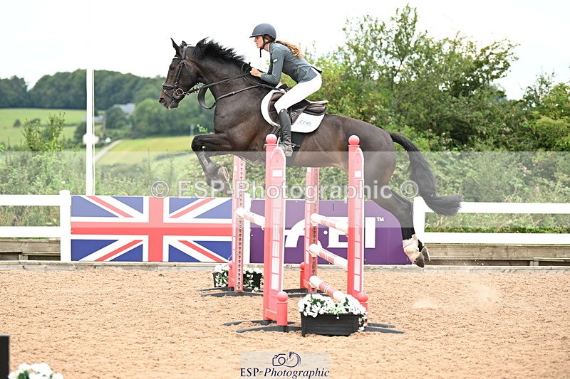 240802A-135045-04691 - Cls 25 1.05m Amateur Qualifier