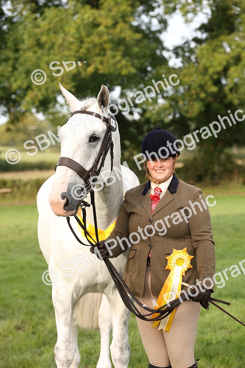 SBM_54720 - S53 - Hunter In Hand