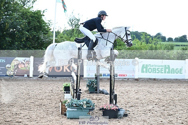 260627-174810-05848 - Cls 27 Foxhunter and 1.10m