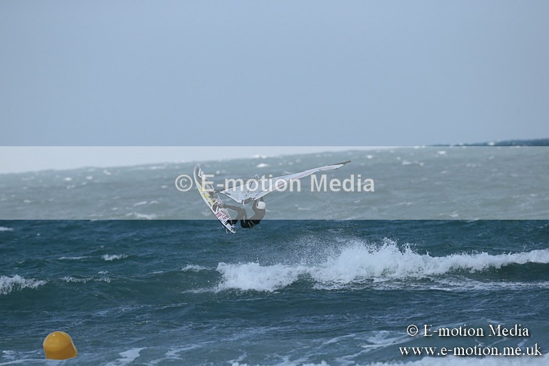 WS 020413-212 - Windsurfing