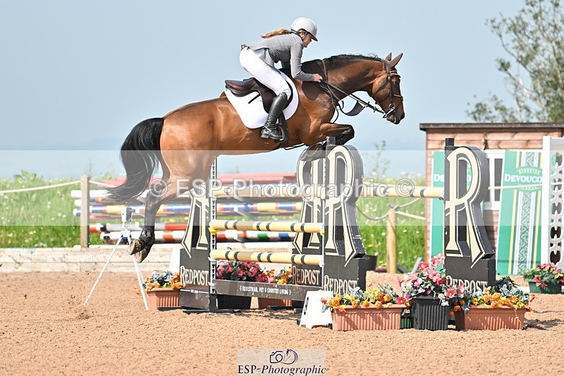 240512A-102338-17244 - Cls 48 National 1.30m Open