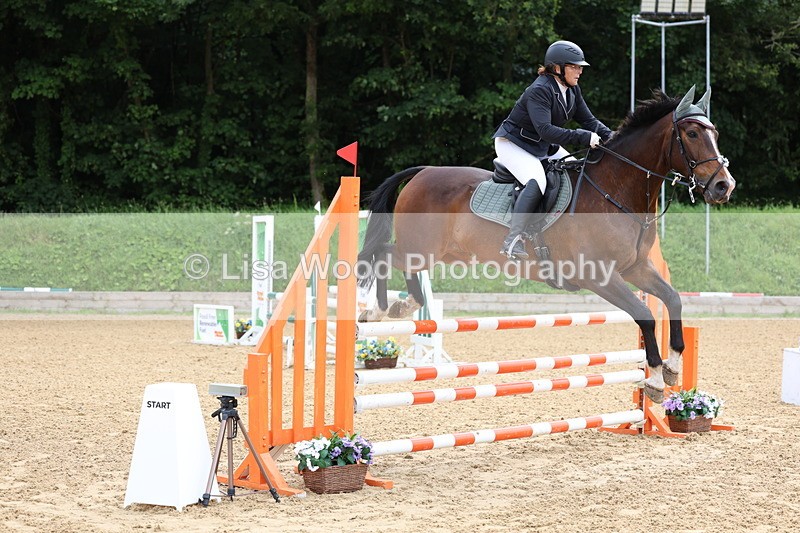 3E7A5928 - Class 4: Senior British Novice/90cm open