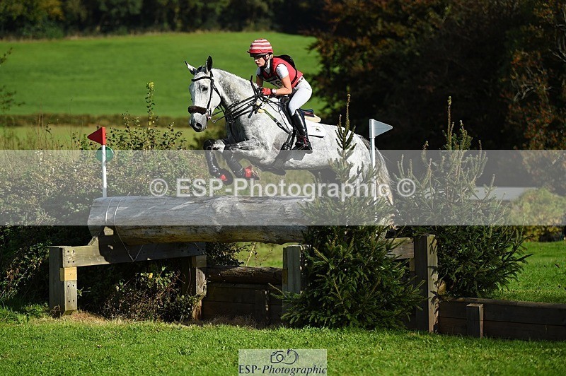 231022-125634-28359 - 316-I.ELLIE.JAY.BUMBLE-Henrietta.Ewell-XC