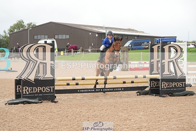 250920-092927-00480 - Cls 3 Pony Intro 70cm