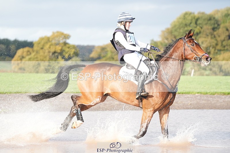 251024A-152915-14450 - C-239-Ellie.Townend