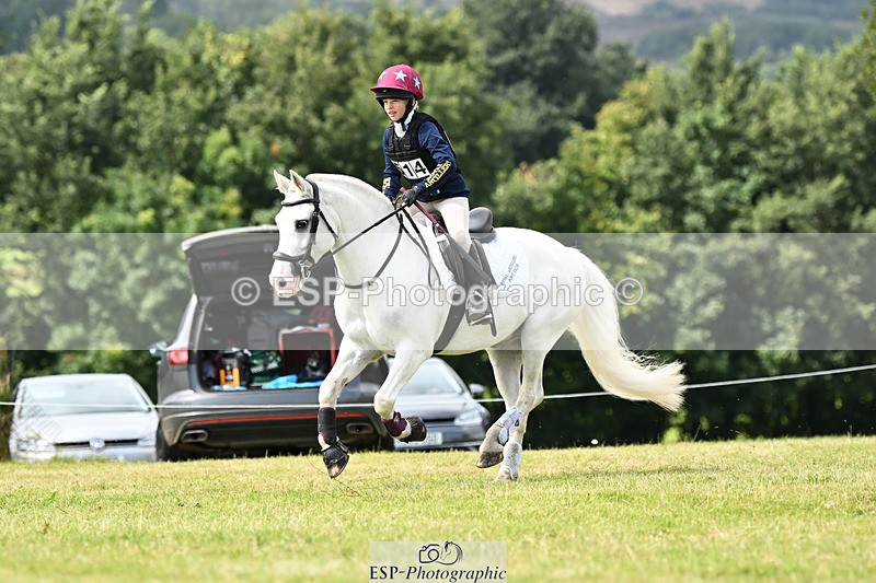 240825X-114637-32114 - 70cm XC 11.00 to 12.00