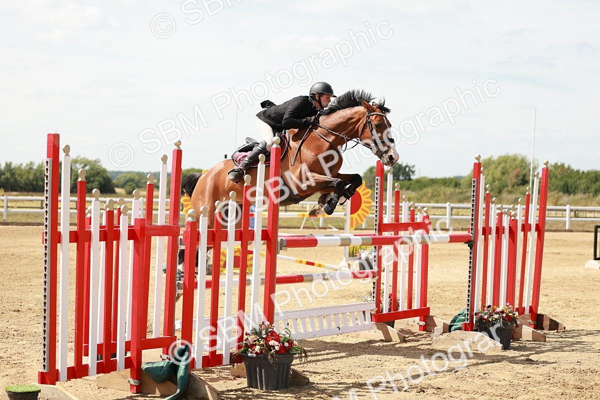 SBM_007785 - Class 4 - Senior Foxhunter - 1.20m Open