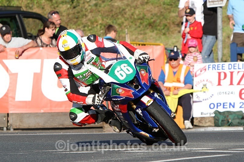  - Saturday Practice Newcomers/Supertwins