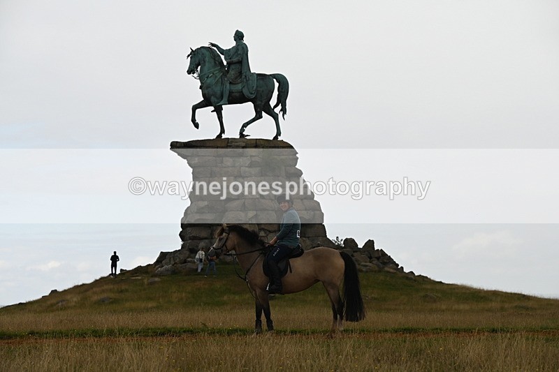 DSC_8326 - Time at Statue 13:52 to 14:33