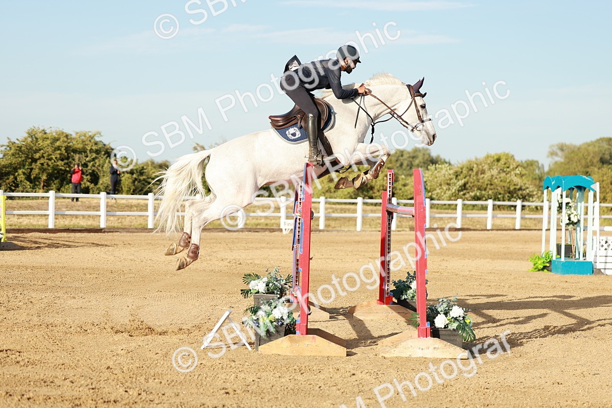 SBM_009001_Class 6 - National 130m 140m Open Handicap - Hussain