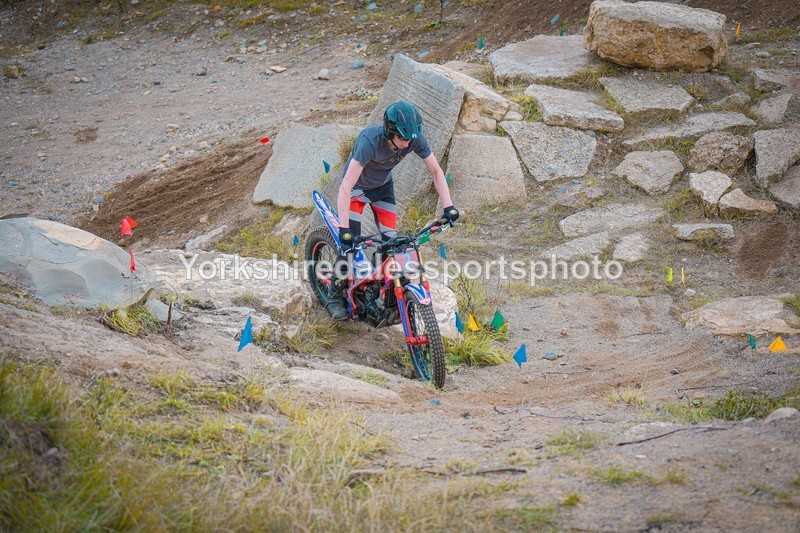 DSCF1868 - Ripon MC Summer series Main - 27/09