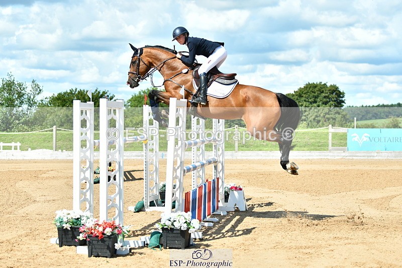 230720A-110825-02079 - Cls 5, 2 Star Medium 1.35m