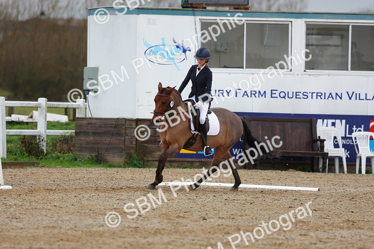 SBM_003069 - Class 6 - Novice 4