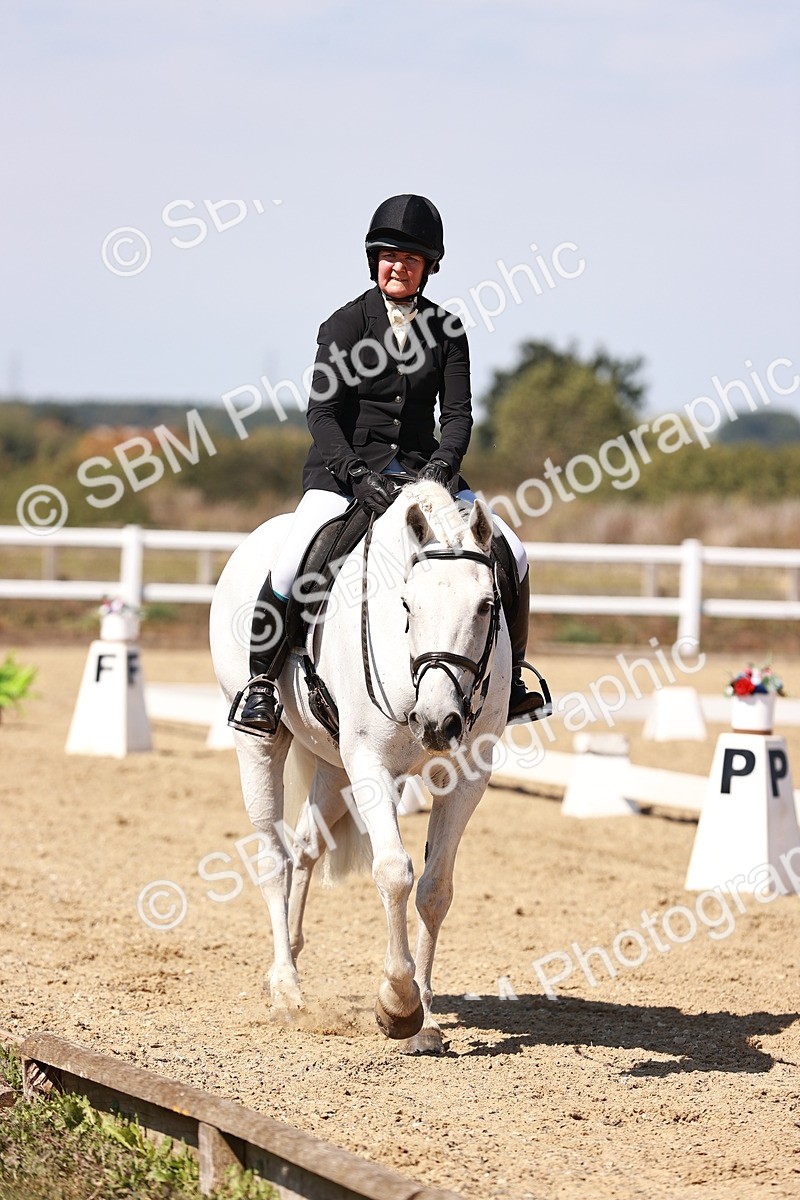 SBM_004972 - Class 12 - Novice 5 - 12.02-12.44