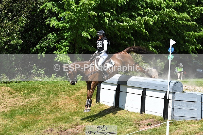 230527-143126-10490 - 328-GREENLOUGH_CROSS-Kelly_Mccarthy-maine-XC