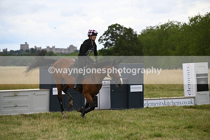 WJ6_4861 - Time at Jump 13:04 to 13:34