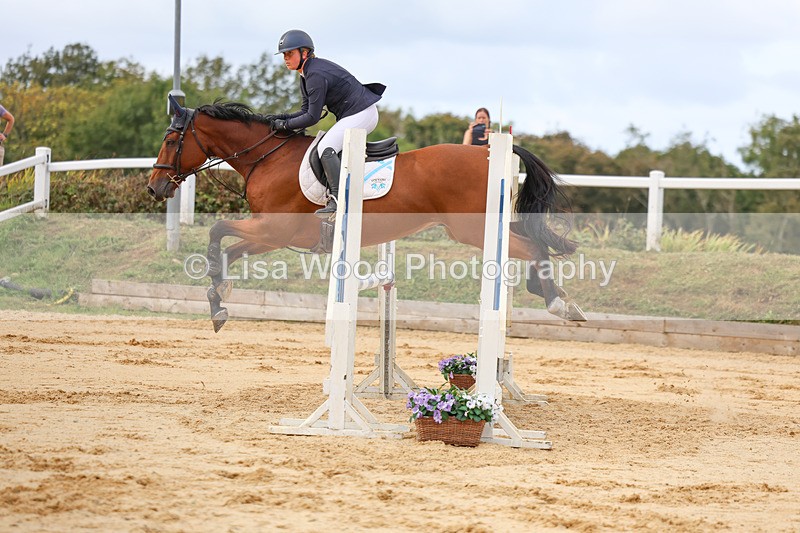 3E7A2170 - Class 4: Senior British Novice/90cm open